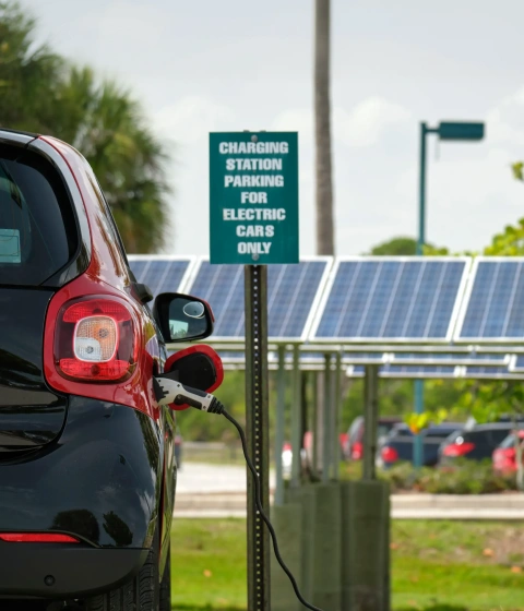 Smart Solar EV Charging